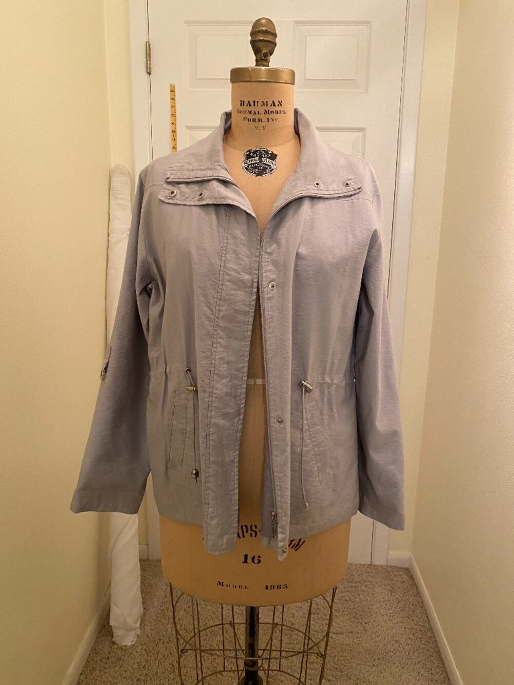 Light weight grey jacket, size 16